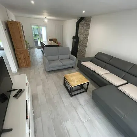 Holiday home Maison 6 Couchages Avec Jardin Pontault-Combault